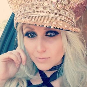 Meet your Posher, Jen